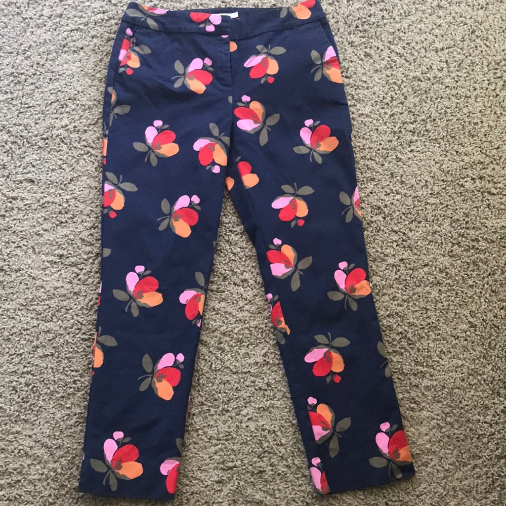 Boden navy and flowered pants size 8
